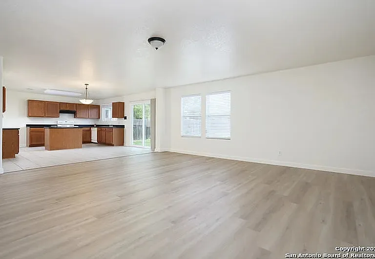 10002 Powderhouse Dr — Photo 8