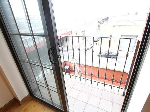 4th image of 1059 50th Ave APT 3F