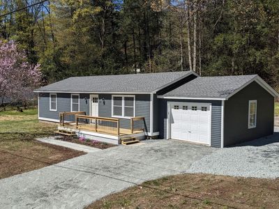 62 Lawton Drive, Brattleboro, VT, 05301