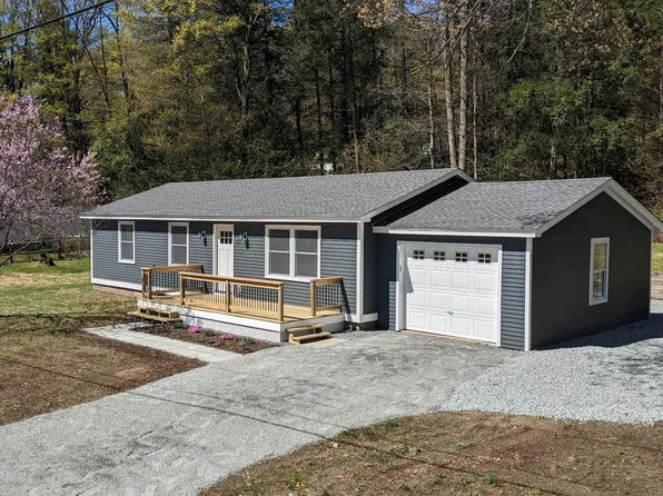 62 Lawton Drive, Brattleboro, VT 05301