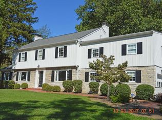 2730 Section Rd, Amberley, OH 45237