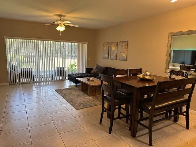 2 bed, 2.5 bath, 1313 sqft, $1,700 — Photo 3
