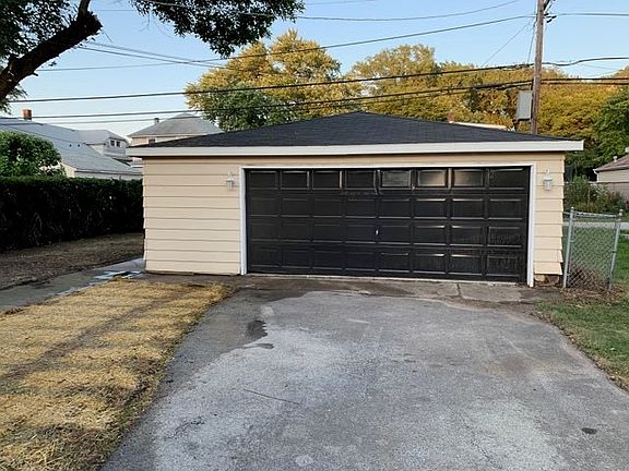 5th image of 14113 Greenbay Ave