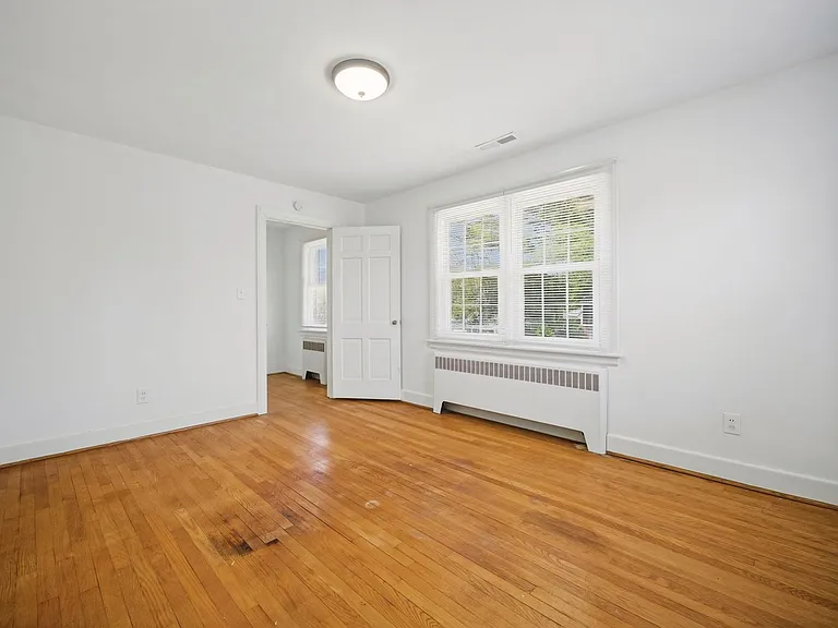 9450 Selby Pl — Photo 8