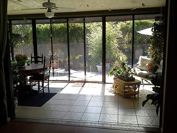 Patio/dining area