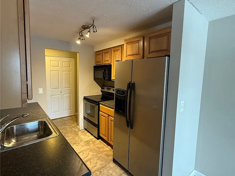 505 Village Blvd — Photo 12