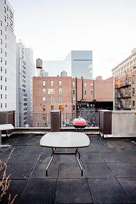 Rented by Mirador Real Estate | media 34