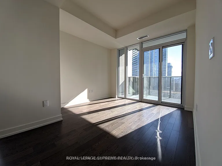 330 Richmond St W #2315 — Photo 12