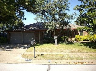 425 Ripplewood Dr, Desoto, TX 75115