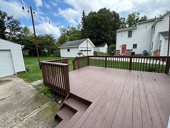 4th image of 93 Harcourt Dr