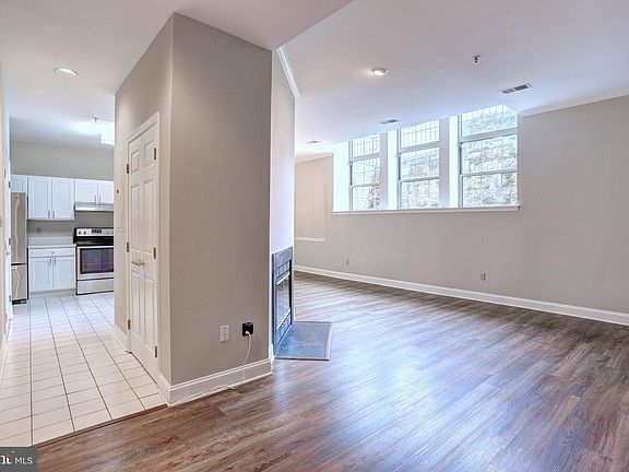 5th image of 3700 College Ave Unit 101