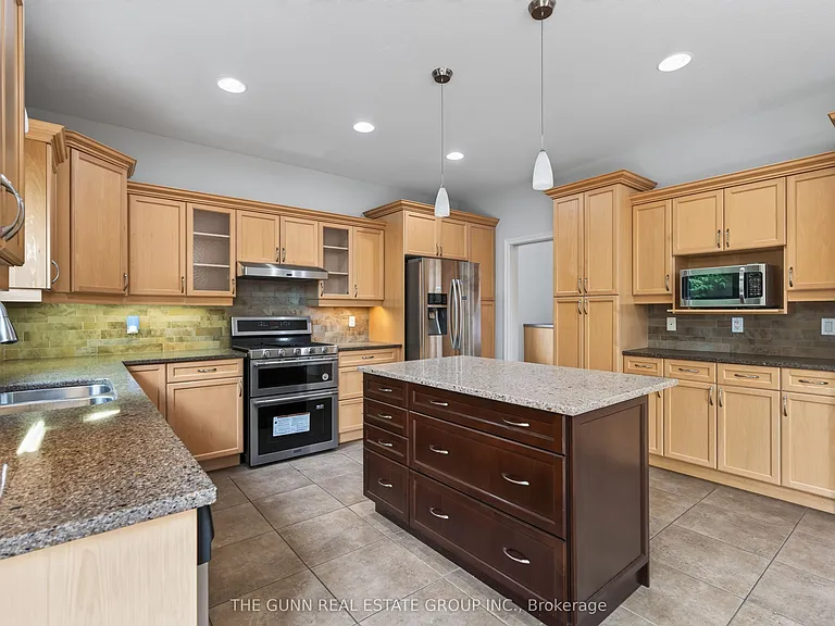 1401 Birchwood Dr — Photo 22
