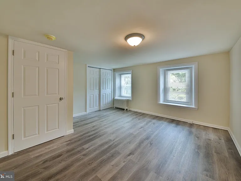 422 Willow Grove Ave — Photo 20