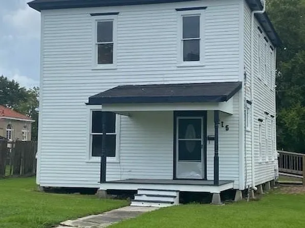 215 W Nezpique St, Jennings, LA 70546