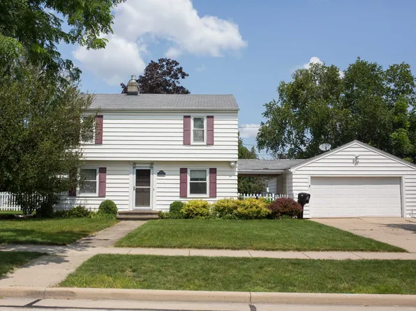 124 E Byrd St, Appleton, WI 54911