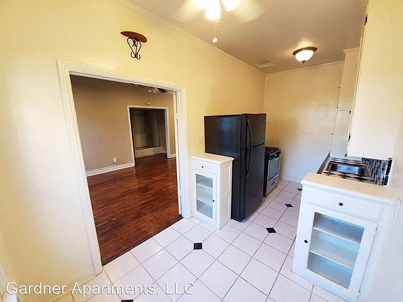5th image of 1440 N Gardner St APT 103