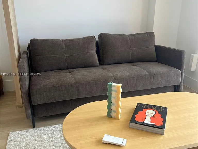 90 NE 32nd St #821 — Photo 4