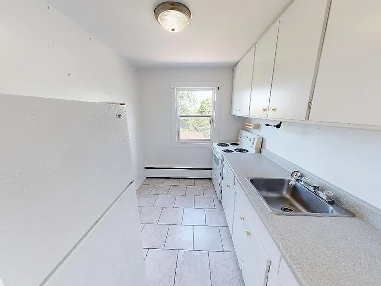 3103 Connaught Ave #12 — Photo 12