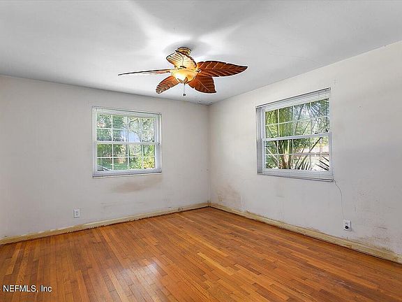 5th image of 7023 MADRID Avenue