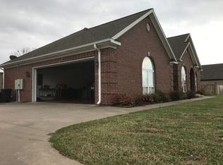 1160 Mound View Dr, England, AR 72046