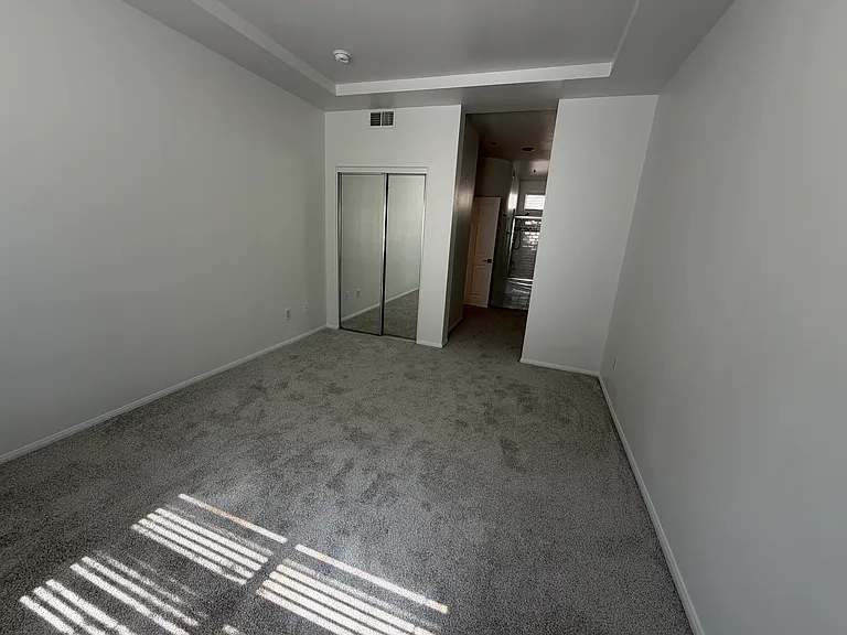 Unit 302
Primary Bedroom