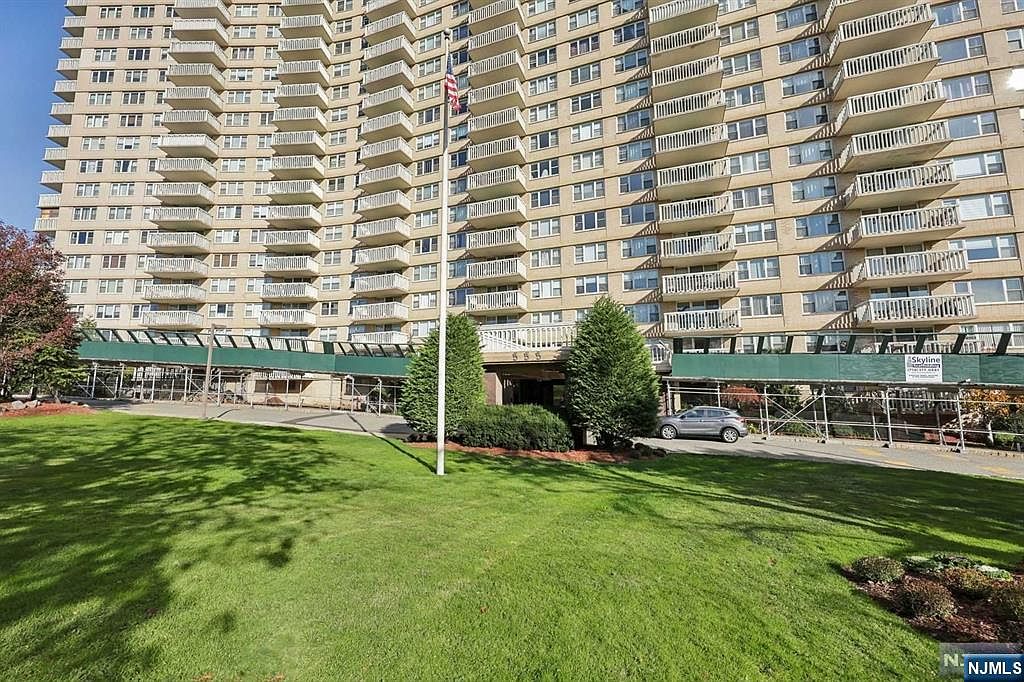 555 North Ave APT 8M, Fort Lee, NJ 07024 | Zillow