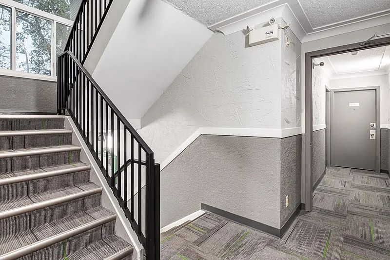 Edmonton Apartment for rent - 2 Bedrooms — photo 15