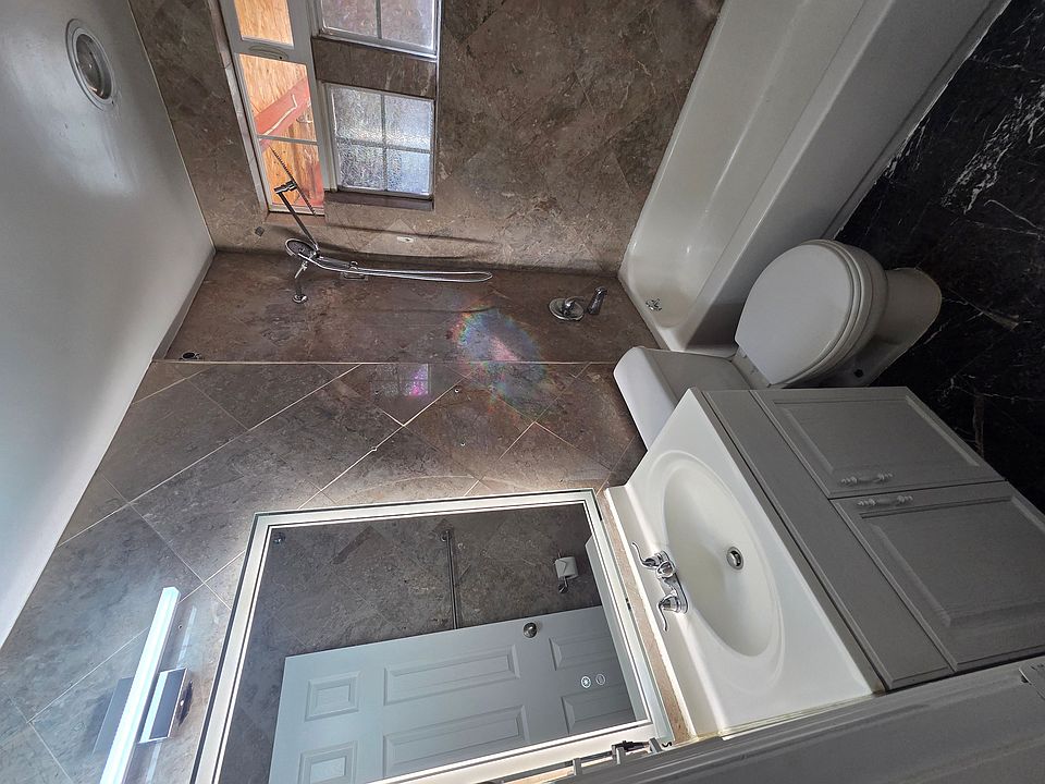 1st image of 7541 Magnolia St