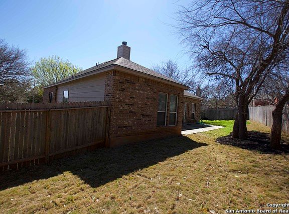 4th image of 8723 Laurel Canyon Dr