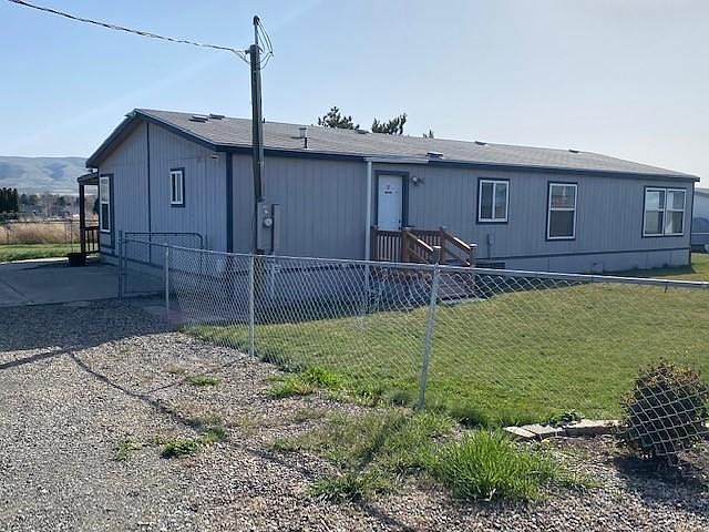 1st image of 2206 S 72nd Ave