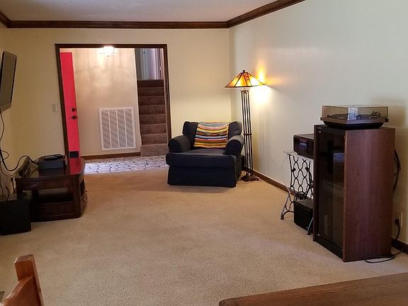 5th image of 3416 Meadowlake Ter