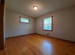 9725 4th Ave S, Bloomington, MN 55420