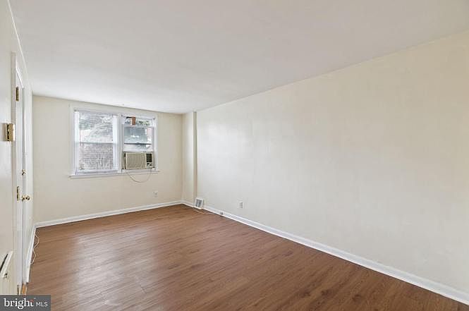 1st image of 1510 67th Ave Floor 1