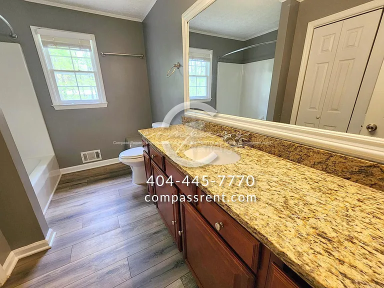 142 Wanda Ave — Photo 18