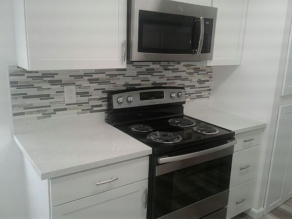 2nd image of 1030 Magnolia Ave APT 20