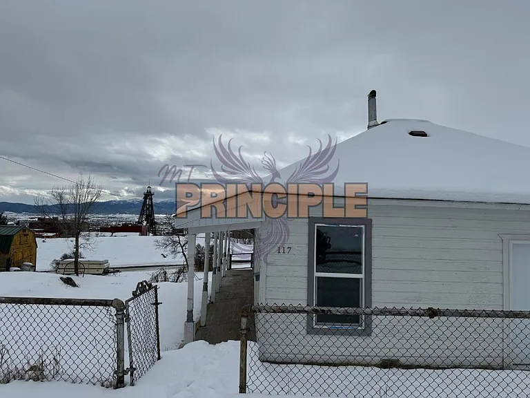 117 W Pearl St — Photo 11