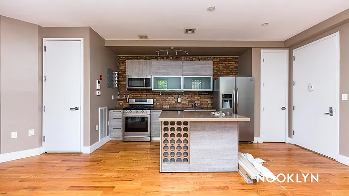 Rented by Nooklyn NYC LLC | media 22