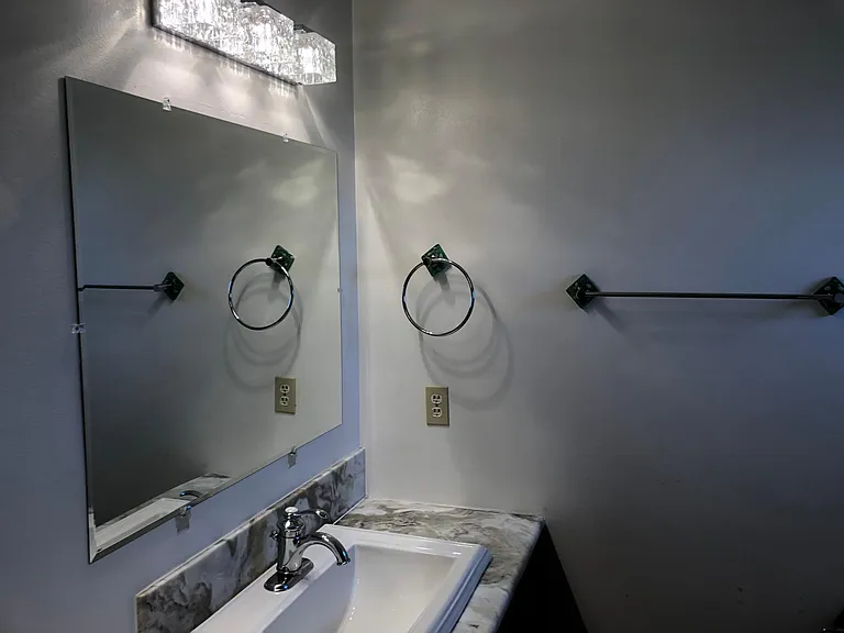 325 Kimberly Dr — Photo 4
