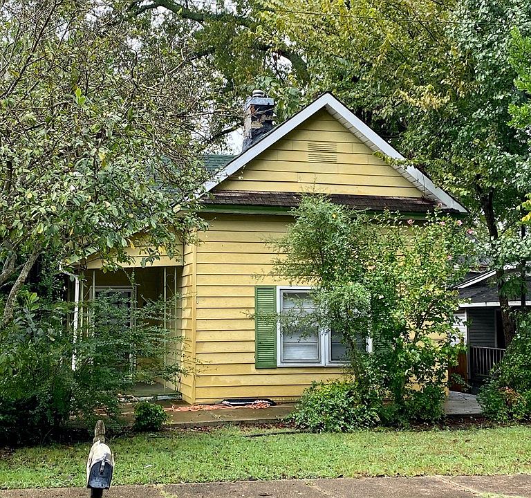 2nd image of 2711 10th Ave