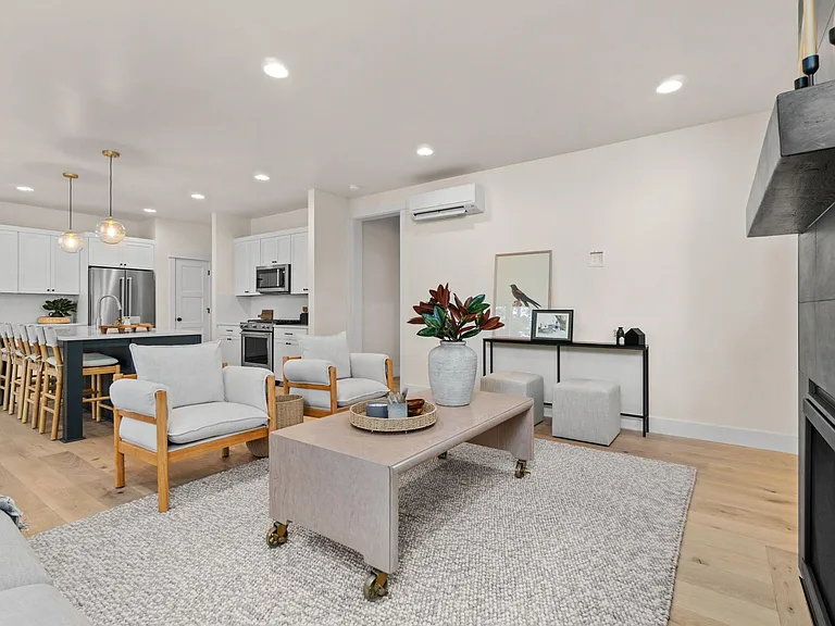 61662 SW Woodriver Dr — Photo 14