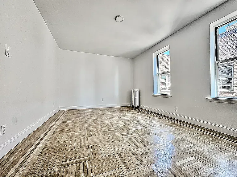 187 Pinehurst Ave #5C — Photo 3