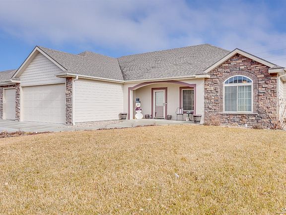 2nd image of 2313 Saddlebrook Dr