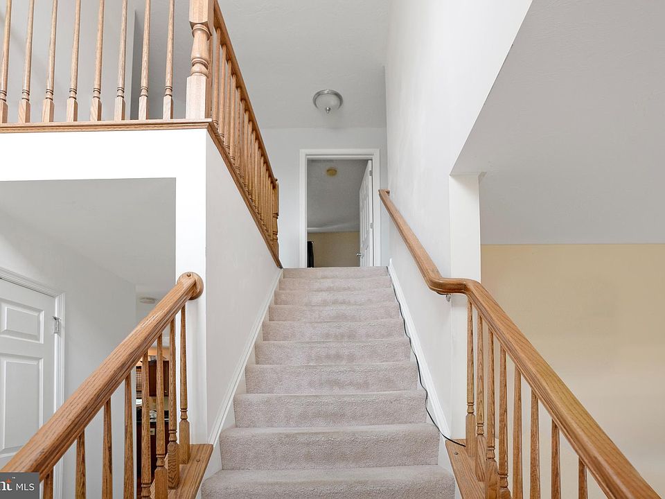 14799 Cedarbrook Dr, Greencastle, PA 17225 | MLS #PAFL2028044 | Zillow