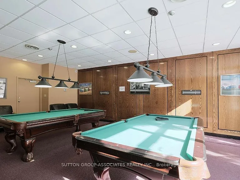 7 Bishop Ave #1808 — Photo 4