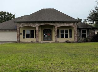 2700 E Robinwood Dr, Lake Charles, LA 70611