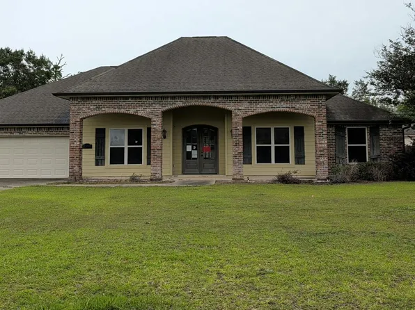 2700 E Robinwood Dr, Lake Charles, LA 70611