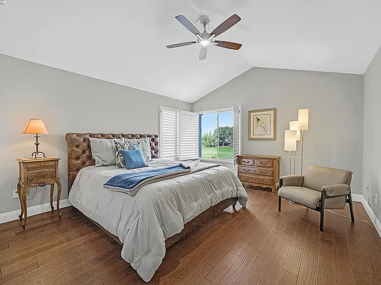 2571 Cherry Hills Dr — Photo 21