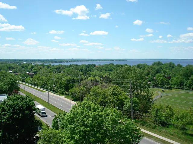 Crystal View Manor — Photo 3