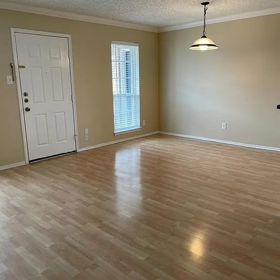 6402 Del Monte Dr #71 — Photo 2