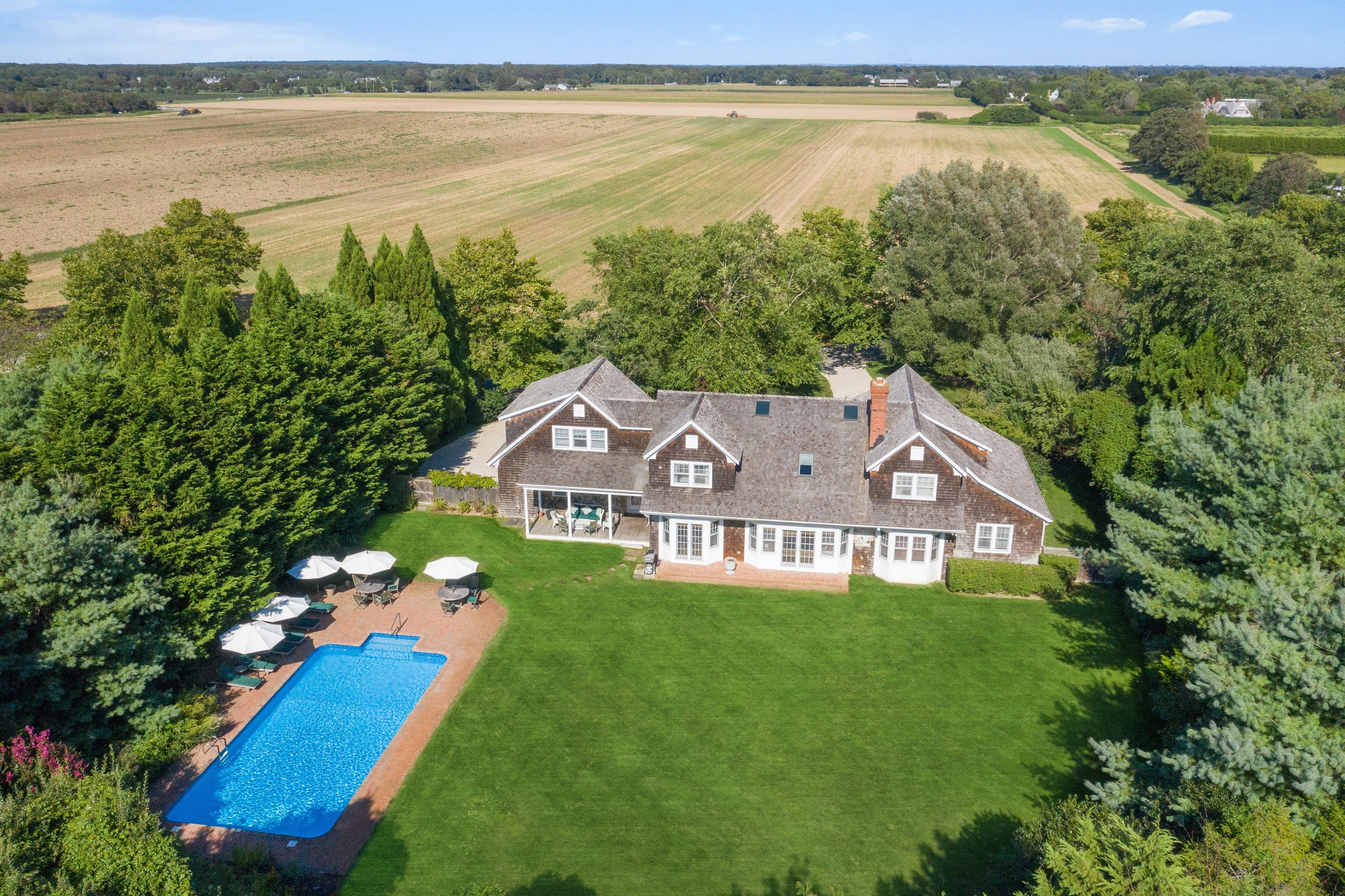 118 Farm Ct in Sagaponack Out East